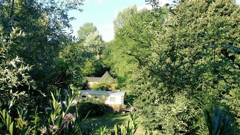Vue extérieure du terrain de Graines de nature